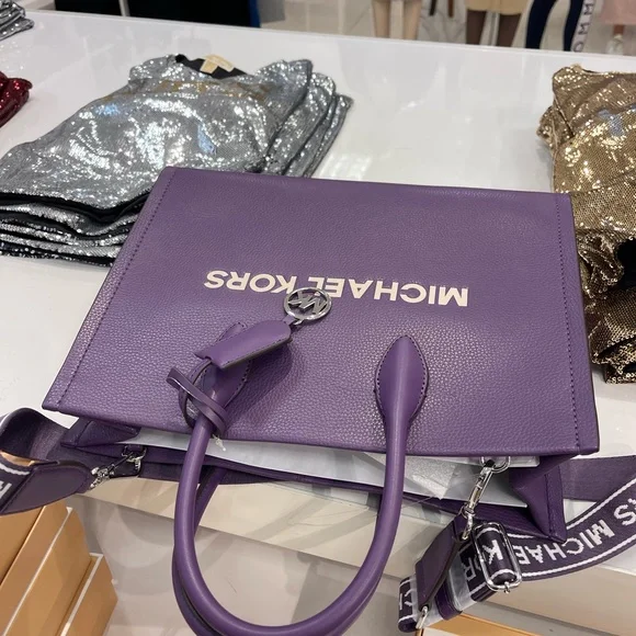 MICHAEL KORS Mirella Medium EW Pebbled Leather Tote Bag
Dark Purple 
NWT - Picture 5 of 16